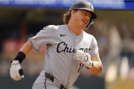 Deadspin | White Sox rally in eighth to top Twins