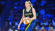 Paige Bueckers wins AP Rookie of the Year in 2025