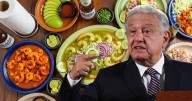 ‘Se los recomiendo’: ¿Cuánto cuesta comer en El Toro Güero, la marisquería a donde fue AMLO?