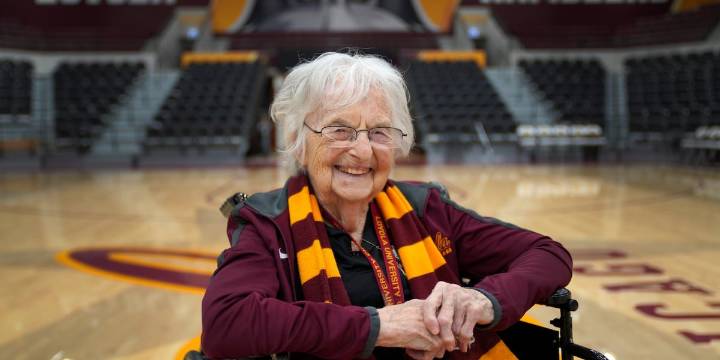 Sister Jean, longtime Loyola Chicago chaplain and March Madness icon, retires at 106