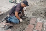 Ayuntamiento de SLP realiza trabajos de bacheo en calle Ignacio Aldama