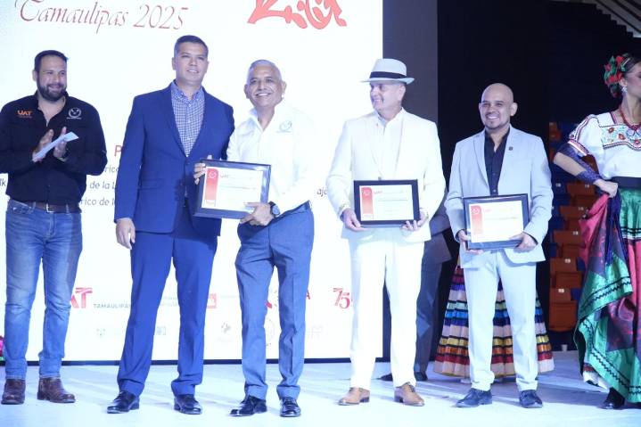 Presenta UAT con éxito Festival de Folklor Universitario 2025