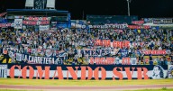 La polémica bandera de los hinchas de Alianza Lima antes de los cuartos de final de la Sudamericana