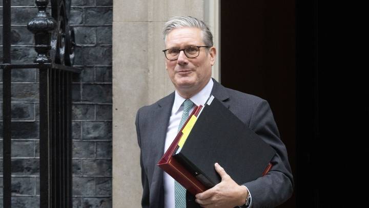 Keir Starmer destituye al embajador británico en EEUU por sus vínculos con Epstein