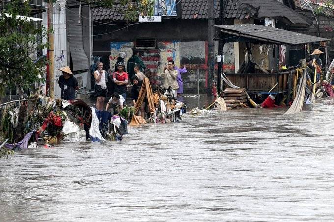 Inundaciones en Bali e islas cercanas deja unos 23 muertos