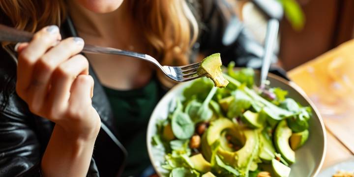 Un nutriente de origen vegetal podría ser un aliado clave en la prevención del cáncer, según científicos