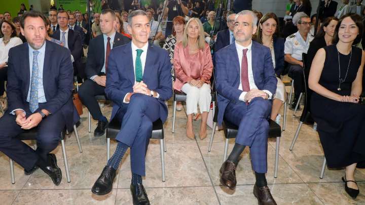 Sánchez anuncia 13.000 millones de euros para los aeropuertos españoles de 2027 a 2031