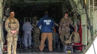La Justicia frena a Trump y bloquea las deportaciones de venezolanos bajo la Ley de Extranjería de 1798