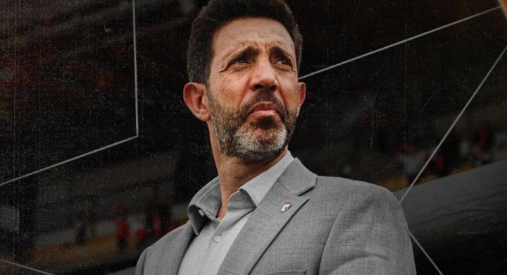 ¿Jorge Bava sale de Santa Fe? Eduardo Méndez lo acaba de confirmar en rueda de prensa