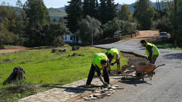 La Diputación adelanta por tercer año la firma del PFEA para agilizar los fondos a los municipios
