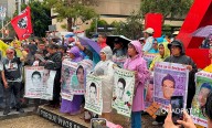“Ayotzinapa 11 años, luces y sombras”, externan padres de 43