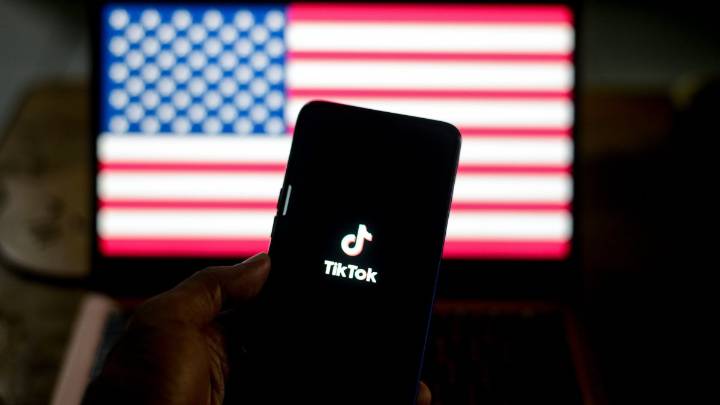 Donald Trump vuelve a extender el plazo para prohibir TikTok, en vísperas de un posible acuerdo