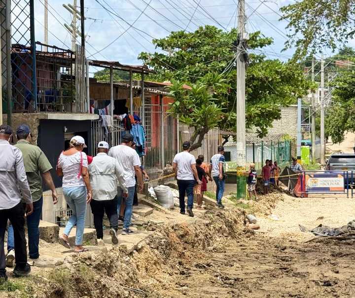 ”En Nelson Mandela vamos bien, pero vamos a pavimentar más”: Gobernador Arana
