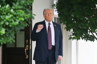 Trump reitera su intención de imponer aranceles de 100% a películas producidas fuera de EE.UU.