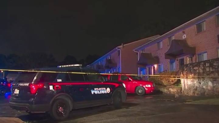 Atlanta police probe overnight shooting at southwest apartments