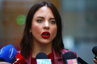 Diputada Musante denuncia gasto millonario en árbol de Navidad en Buin