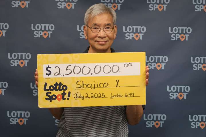 Canadian man plans to enjoy huge $2.5M lottery win with family