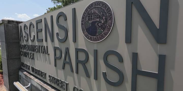 Audit finds 2 Ascension Parish employees misused public funds