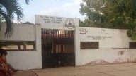 Padres de familia cierran una escuela primaria en Felipe Carrillo Puerto