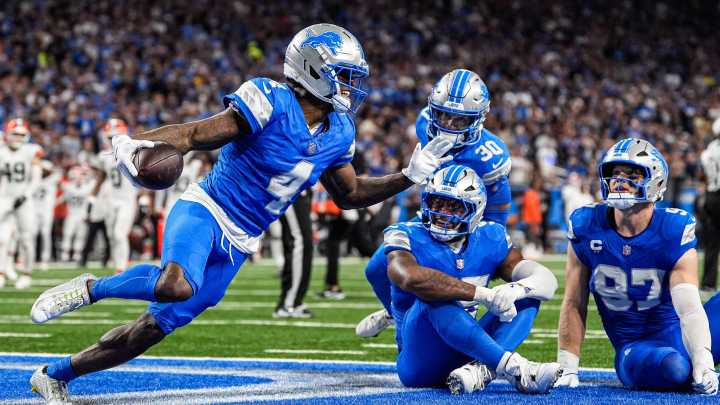 Lions survive injuries, grind down Browns for 34