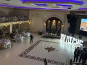 Quinceañera se queda sola en su fiesta y su mamá pide ayuda en redes