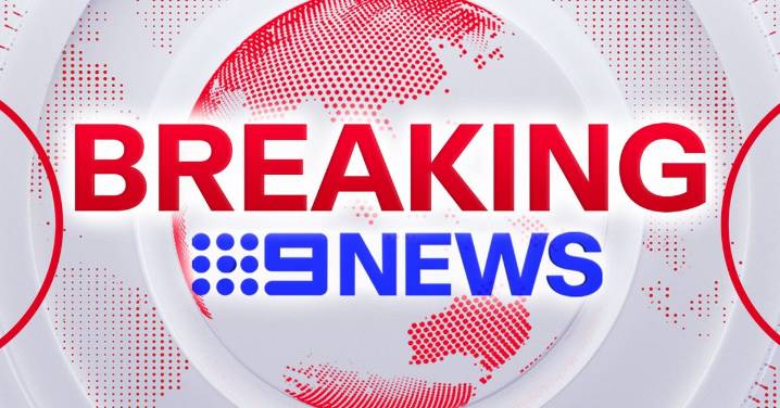 Kings Cross Tunnel closed due to police operation