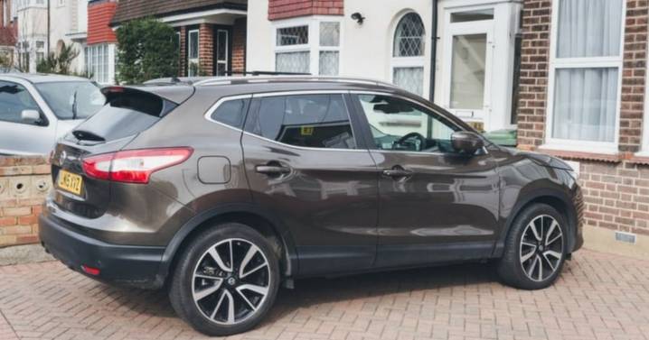 Drivers told to 'reverse' onto driveways or risk 'unlimited' fine