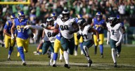 Jordan Davis seals Eagles' 33-26 thrilling win over Rams with Philly's 2nd blocked FG of 4th quarter