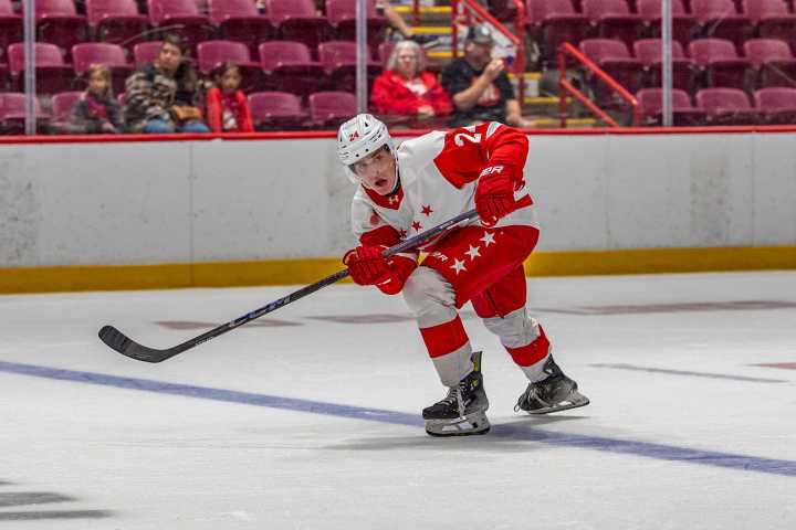 Quinn McKenzie's hat trick powers Soo Greyhounds past Saginaw, 6-3 | Grande Prairie Daily Herald Tribune