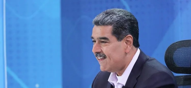 Maduro convoca a venezolanos alistados a los cuarteles para aprender "a disparar"