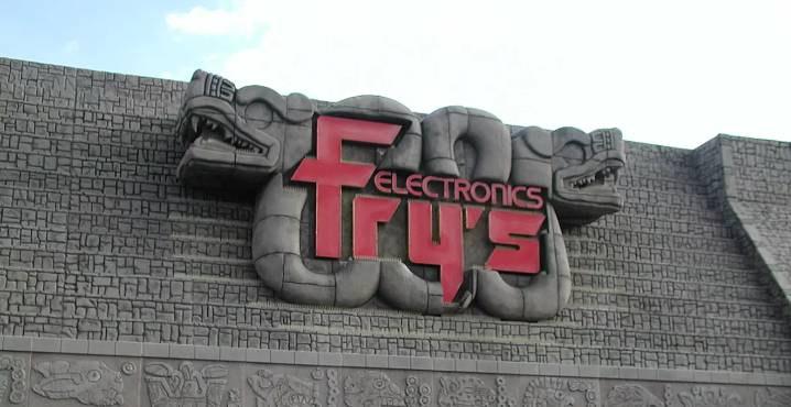 Fry’s Electronics store in Phoenix set to be demolished this month