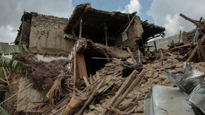 Sismo de Afganistán dejó más de 2.200 muertos