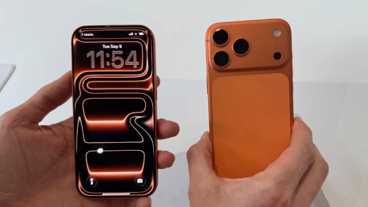 Apple Wants Orange to Be the New Black. It Isn't