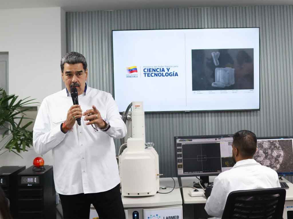 Maduro convoca a Premio Nacional de Ciencia, Tecnología e Innovación (+Fotos)