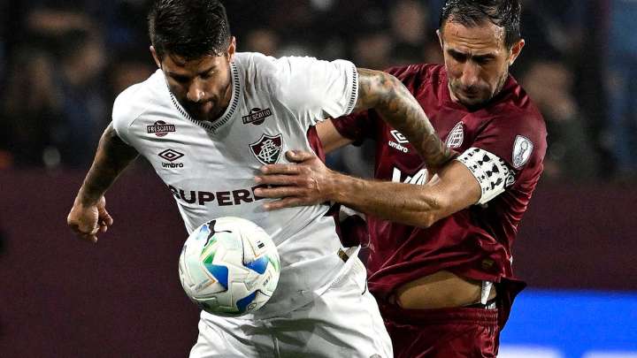 Lanús pudo hacer la diferencia en el final frente a Fluminense