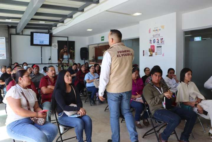Capacitan a cocineras y cocineros tradicionales en buenas prácticas de higiene