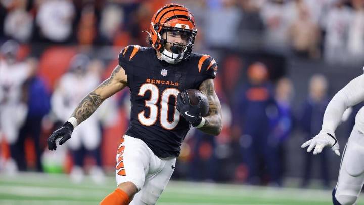 Fantasy Football Week 1 lineup decisions: Who to start, who to sit, must
