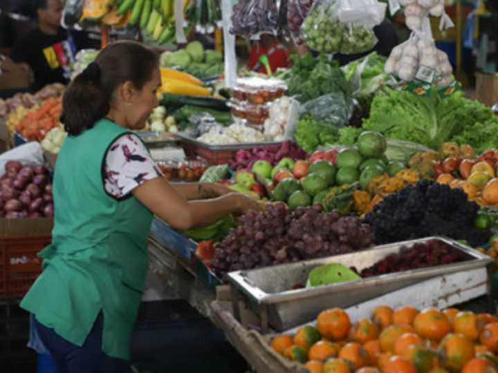 Detector: la nueva reforma tributaria no sube el IVA a la canasta familiar