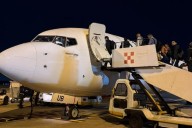 Argentinos deportados estan de nuevo en el punto de partida Ezeiza