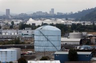 Should Portland expand or reduce fuels held at the energy hub on the Willamette River?