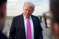 Trump meets with Tennessee's governor after saying he'd deploy National Guard troops to Memphis