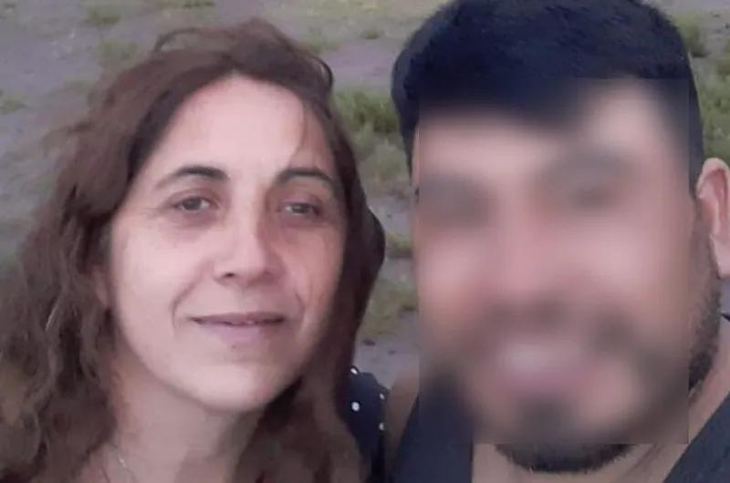 Quién es Raquel Guiñazú, la docente a la que apuntó la estudiante armada en Mendoza