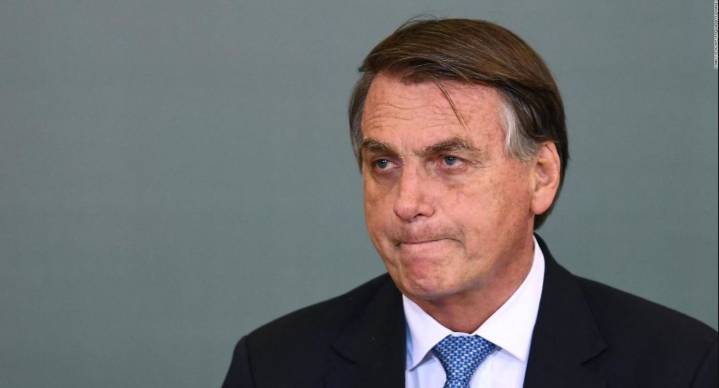 Bolsonaro es diagnosticado con cáncer de piel en etapa inicial