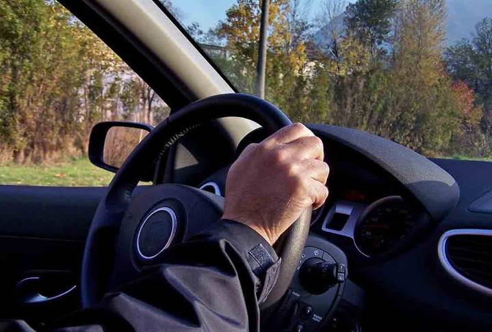 La DGT revoluciona el examen teórico de conducir