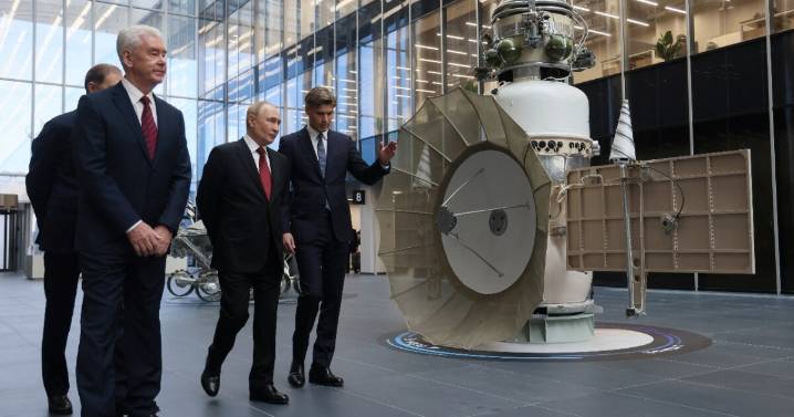 Rusia inaugura Centro Espacial con el que competirá con EU y China