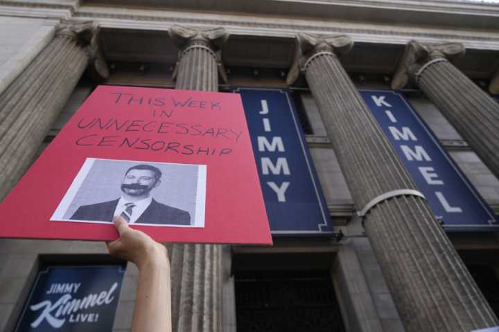Major media groups plan to keep Kimmel muzzled