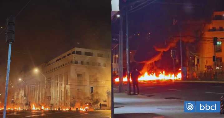 Sindicato de estibadores de Valparaíso prendió barricada en Plaza Sotomayor por fallo en negociaciones