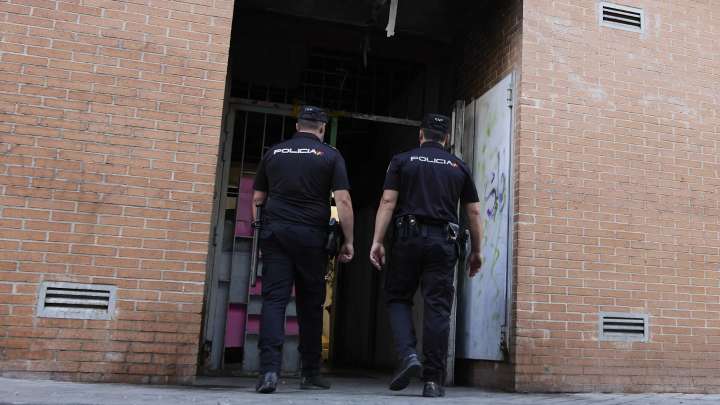 Investigan un posible robo a punta de pistola en una vivienda en Carabanchel