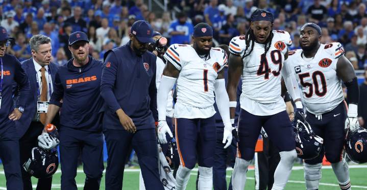 Bears place Jaylon Johnson and Kiran Amegadjie on injured reserve