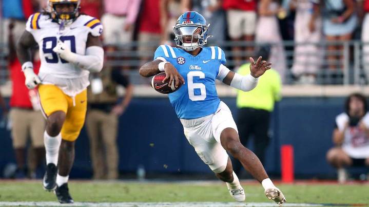 Robert Griffin III’s Trinidad Chambliss Heisman candidate declaration has fans mixed